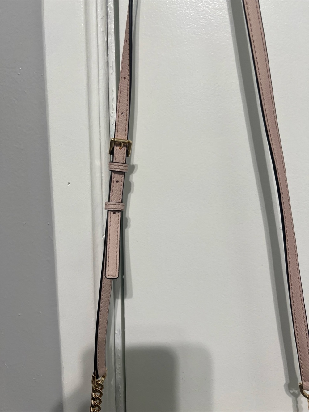 Michael Kors Beige Signature Canvas Crossbody with Pink Trim - Picture 4 of 8
